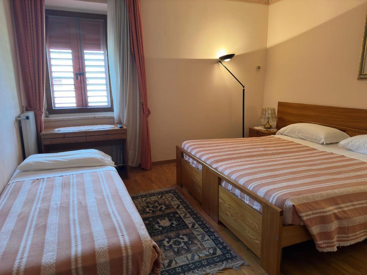 Villa Nuova Romeno Exteriör bild